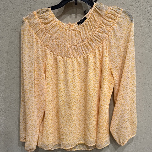 LOFT Yellow Floral Blouse - Picture 5 of 9